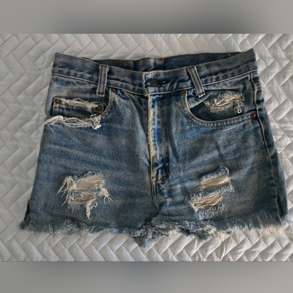 Levi's Distressed Denim Women Shorts